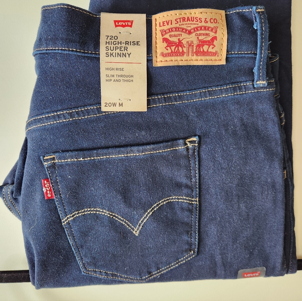 Levi's Women's 720 High Rise Super Skinny Denim Dark Blue Jeans 20W M